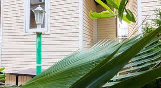 Гостиница Guest House Adler Адлер Бунгало Делюкс с видом на сад-15